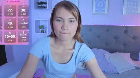 Snapshot of celeste_london chatting on 7, 6, 2026 C E L E S T E online show from 7, 6, 2026