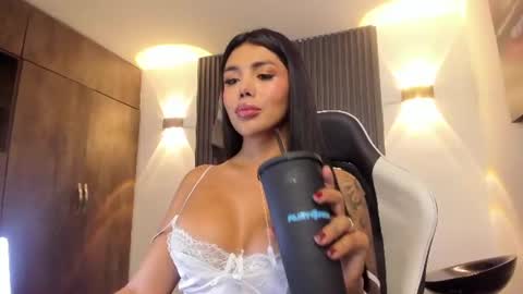 Snapshot of celeste_pervert chatting on 21, 6, 2026 mia sofiabohorquez INSTAGRAM online show from 21, 6, 2026
