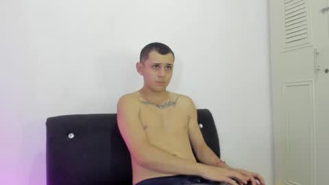 Snapshot of celeste_y_pipe chatting on 26, 10, 2025 Celeste Y Pipe online show from 26, 10, 2025