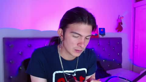 I am Valentinn online show from 3, 3, 2026