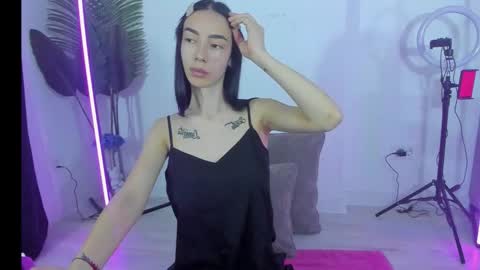 Celine Roxelle online show from 10, 11, 2025