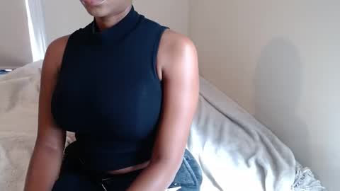 Snapshot of celinecostas chatting on 27, 9, 2025 Celine Costas online show from 27, 9, 2025