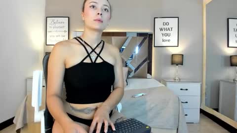 Snapshot of cellestehot chatting on 26, 9, 2025 celeste online show from 26, 9, 2025