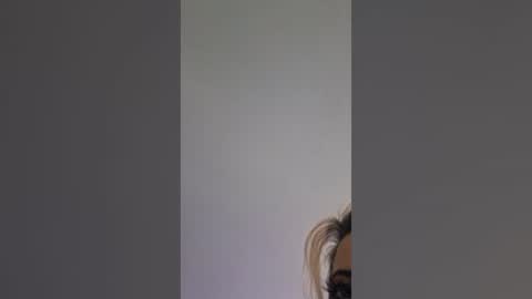 Snapshot of cerashining chatting on 19, 7, 2026 cerashining online show from 19, 7, 2026