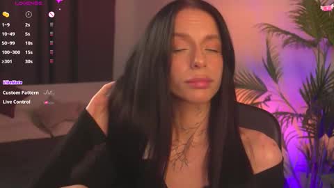 Snapshot of ceserisu chatting on 18, 11, 2025 Casey online show from 18, 11, 2025