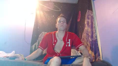 Snapshot of cguffey2284 chatting on 2, 1, 2025 cguffey2284 online show from 2, 1, 2025