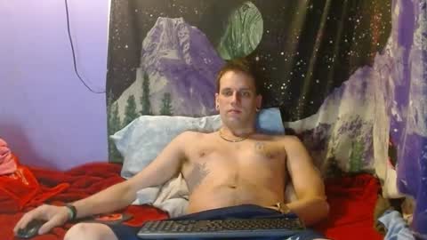 Snapshot of cguffey2284 chatting on 6, 1, 2025 cguffey2284 online show from 6, 1, 2025