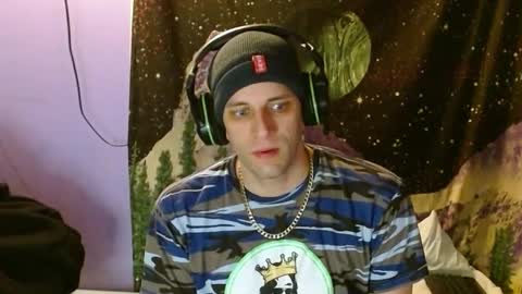 Snapshot of cguffey2284 chatting on 8, 1, 2025 cguffey2284 online show from 8, 1, 2025