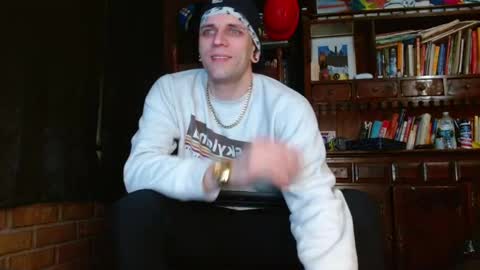 Snapshot of cguffey2284 chatting on 1, 3, 2025 cguffey2284 online show from 1, 3, 2025