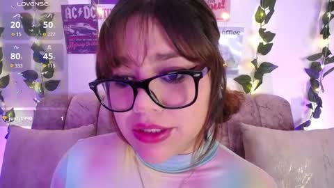 Snapshot of chaarlotte_1 chatting on 19, 9, 2025 charlotte online show from 19, 9, 2025