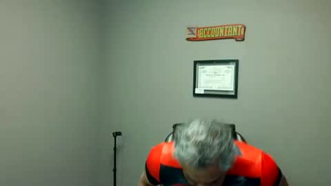 Chuck online show from 8, 6, 2026