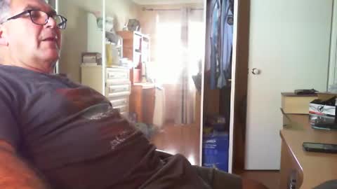 Chalky online show from 6, 3, 2026