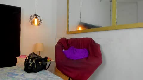 chanellejohnson_ online show from 17, 2, 2025