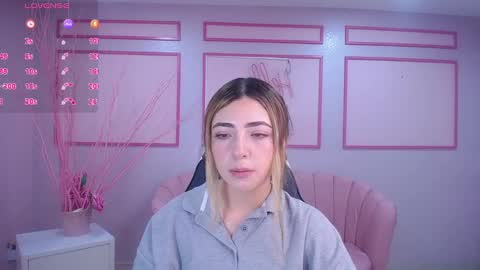 Snapshot of channel_blonde_a chatting on 18, 12, 2024 channel_blonde_a online show from 18, 12, 2024