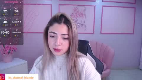 Snapshot of channel_blonde_a chatting on 14, 1, 2025 channel_blonde_a online show from 14, 1, 2025