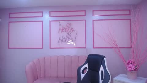 Snapshot of channel_blonde_a chatting on 1, 2, 2025 channel_blonde_a online show from 1, 2, 2025