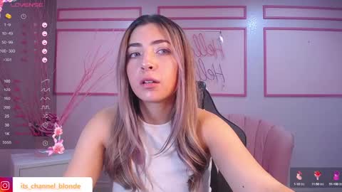 Snapshot of channel_blonde_a chatting on 3, 2, 2025 channel_blonde_a online show from 3, 2, 2025