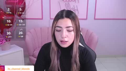 Snapshot of channel_blonde_a chatting on 15, 2, 2025 channel_blonde_a online show from 15, 2, 2025