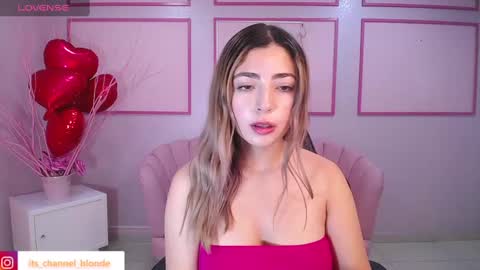 Snapshot of channel_blonde_a chatting on 27, 2, 2025 channel_blonde_a online show from 27, 2, 2025