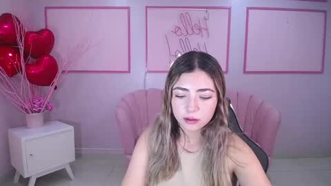 Snapshot of channel_blonde_a chatting on 3, 3, 2025 channel_blonde_a online show from 3, 3, 2025