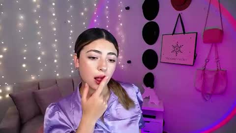 Snapshot of channel_blonde_a chatting on 4, 3, 2025 channel_blonde_a online show from 4, 3, 2025