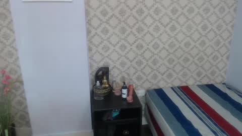 Snapshot of chantal_taylor_ chatting on 21, 12, 2024 Raquel  online show from 21, 12, 2024