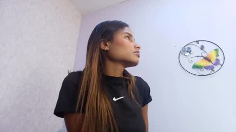 Snapshot of chantal_taylor_ chatting on 15, 10, 2025 Raquel  online show from 15, 10, 2025