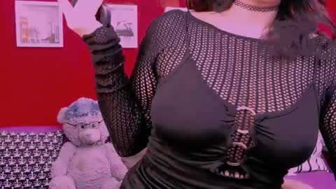 Snapshot of chantallovely chatting on 30, 5, 2026 The Queen online show from 30, 5, 2026
