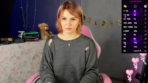 Suzanna Snow online show from 6, 3, 2025