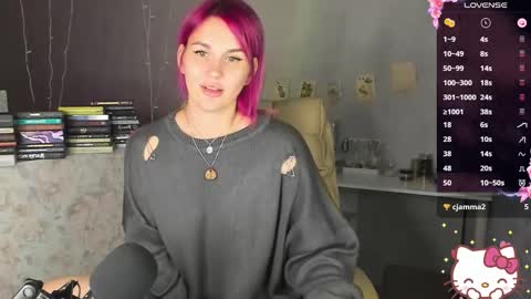 Suzanna Snow online show from 25, 9, 2025