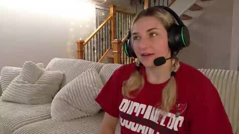 Snapshot of charbearxoxo chatting on 3, 3, 2026 char online show from 3, 3, 2026