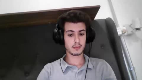 Snapshot of charismaticcharm chatting on 10, 1, 2025 charismaticcharm online show from 10, 1, 2025