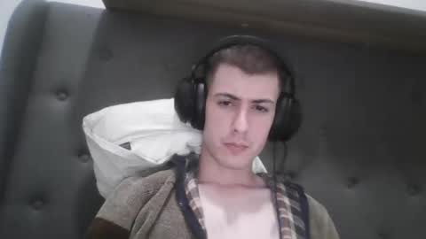 Snapshot of charismaticcharm chatting on 18, 1, 2025 charismaticcharm online show from 18, 1, 2025