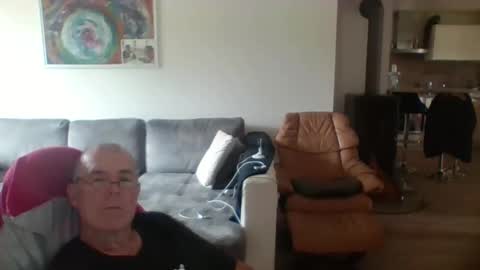 Snapshot of charles6064 chatting on 10, 5, 2026 charles6064 online show from 10, 5, 2026