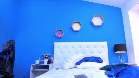 Snapshot of charles_x_elara chatting on 8, 1, 2025 Charles y Elara online show from 8, 1, 2025