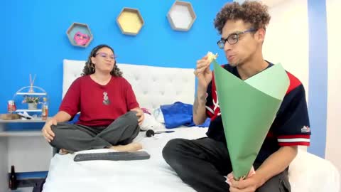 Snapshot of charles_x_elara chatting on 8, 3, 2025 Charles y Elara online show from 8, 3, 2025