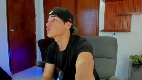 charley_morgan online show from 7, 2, 2025