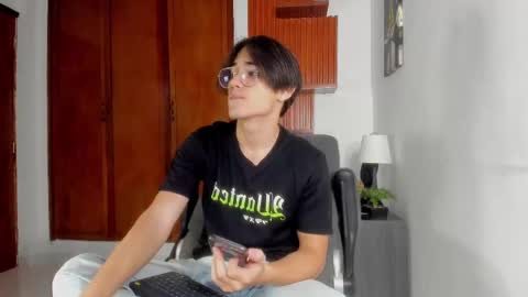 charley_morgan online show from 3, 3, 2025