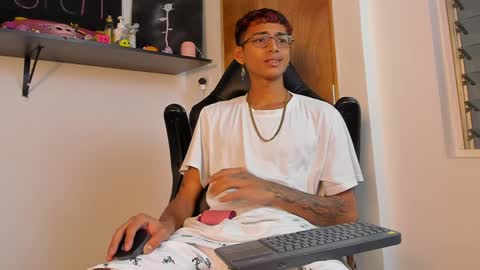 Charles Russo online show from 28, 12, 2024