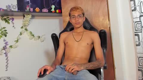 Charles Russo online show from 17, 2, 2025