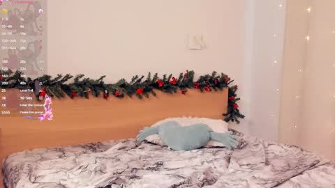 Snapshot of charlinepiker chatting on 11, 2, 2026 Yumi online show from 11, 2, 2026