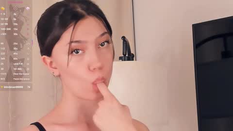 Snapshot of charlinepiker chatting on 26, 2, 2026 Yumi online show from 26, 2, 2026