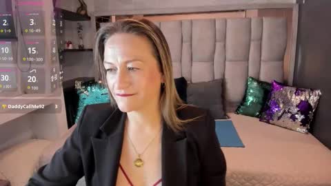 Charlot milf online show from 14, 10, 2025