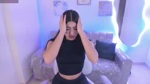 Snapshot of charlote_cowell_sub_ chatting on 13, 10, 2025    online show from 13, 10, 2025