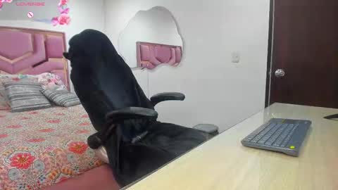 Charlote online show from 26, 11, 2025