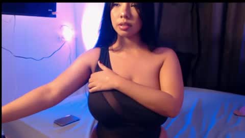 Snapshot of charlott_hotx chatting on 27, 7, 2026 charlott online show from 27, 7, 2026