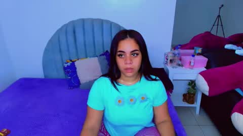 Snapshot of charlotte_0309 chatting on 24, 10, 2025 charlotte online show from 24, 10, 2025