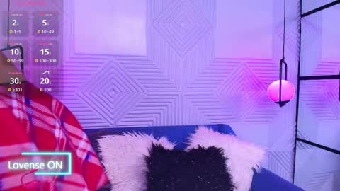 Snapshot of charlotte_2015 chatting on 27, 10, 2025 ambar online show from 27, 10, 2025