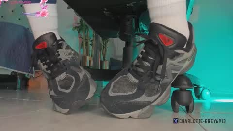 Snapshot of charlotte__grey chatting on 6, 2, 2026 charlotte grey online show from 6, 2, 2026