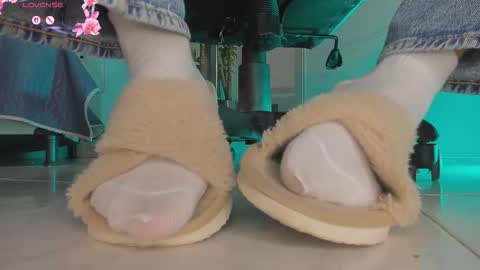 Snapshot of charlotte__grey chatting on 7, 2, 2026 charlotte grey online show from 7, 2, 2026